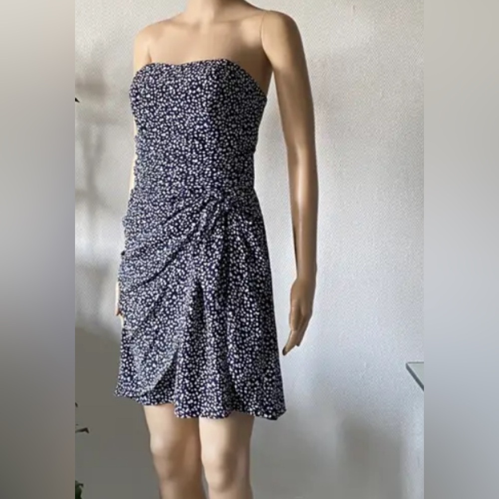 Club Monaco silk Harper Strapless Floral
Dress floral black white